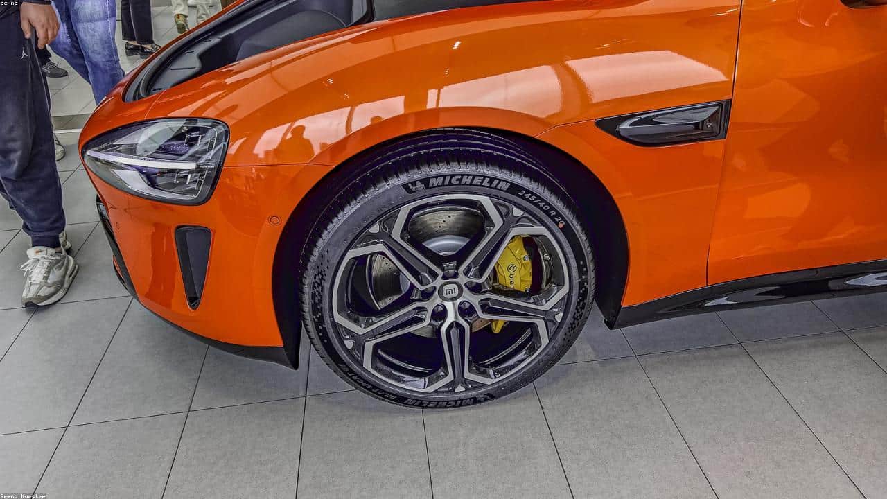 Vale a pena comprar carro elétrico no Brasil?